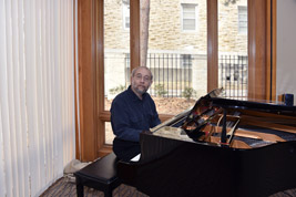 Jon Mirsalis plays at Washburn University's Carroll Chapel
