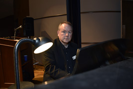 Jeff Rapsis at the grand piano 2