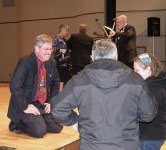 Bill chats with donors Jeff Carson and Mrs. Carson of Gizmo Pictures, Topeka