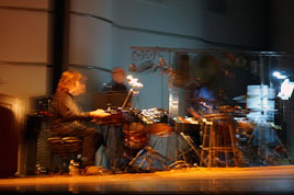 Alloy rhythm had this photographer (Carol) shaken!