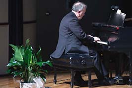 Jeff Rapsis accompanies onstage on piano